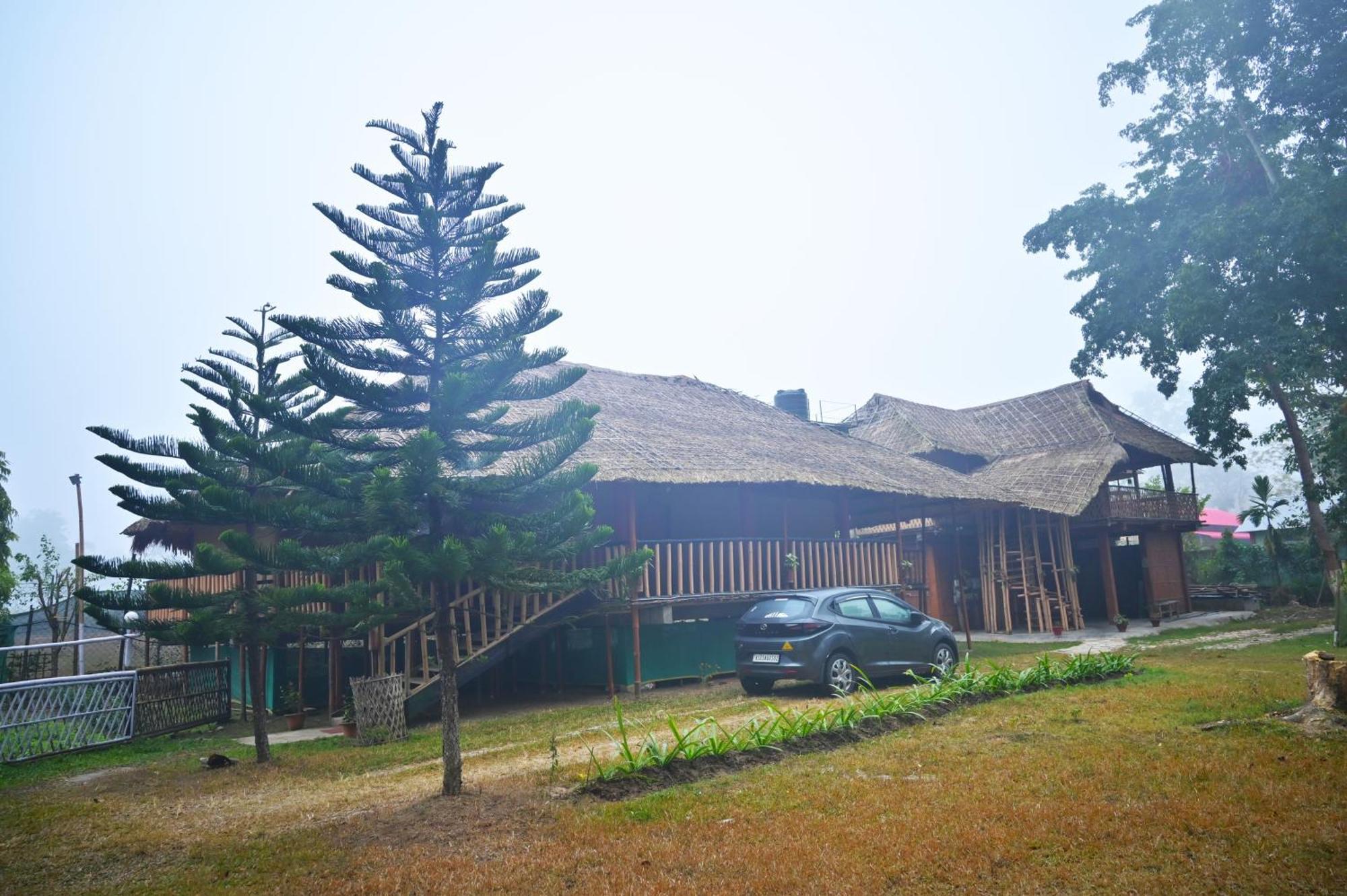 Gorh Retreat Hotel Kāziranga Exterior photo